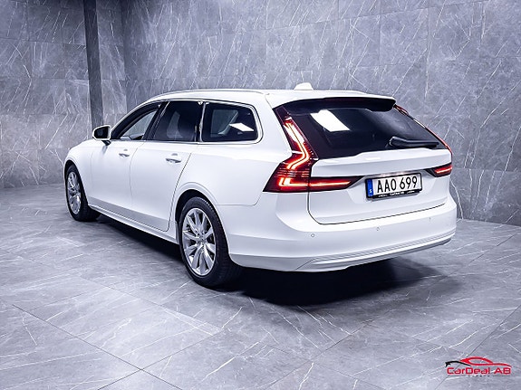Volvo V90 5 of 29