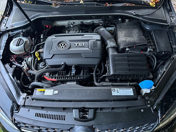 Volkswagen Golf Alltrack 4 of 11