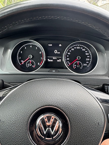 Volkswagen Golf Alltrack 5 of 7