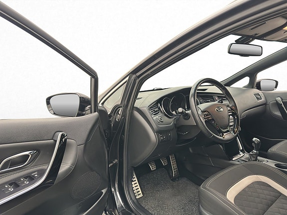 Kia Ceed 11 of 25
