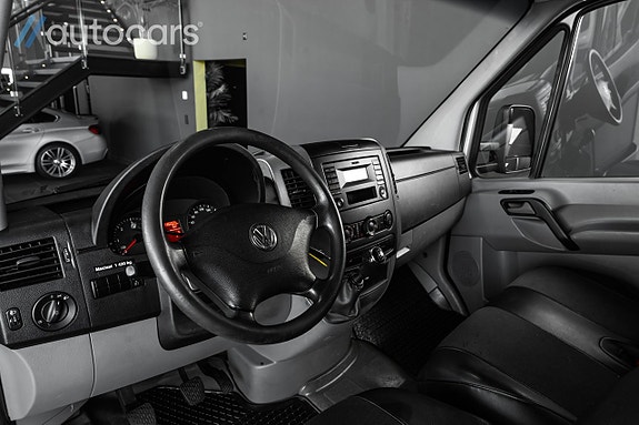 Volkswagen Crafter 11 of 24