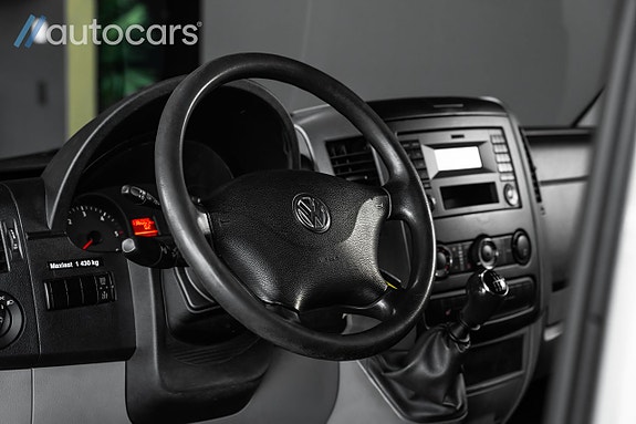 Volkswagen Crafter 13 of 24