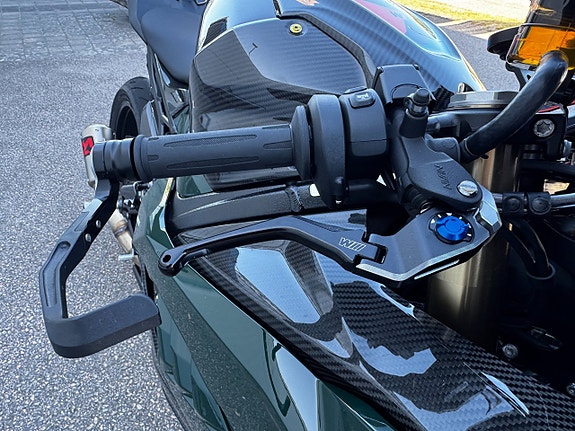 BMW S1000RR UNIK SPEC | CARBON | AKRAPOVIC 13 of 16