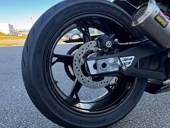 BMW S1000RR UNIK SPEC | CARBON | AKRAPOVIC 12 of 16