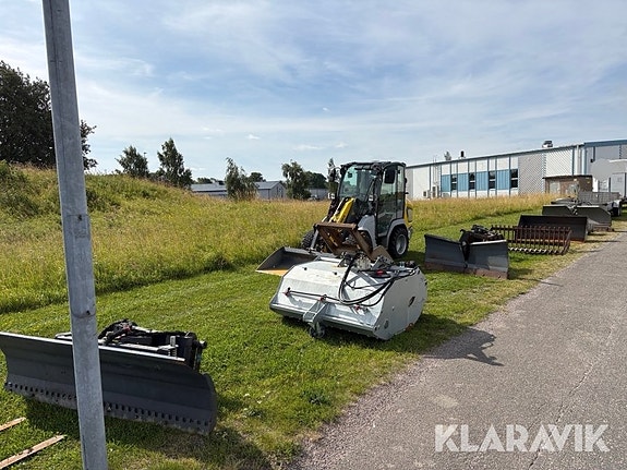 Kompaktlastare Kramer 5040 med 10st redskap 2 of 6