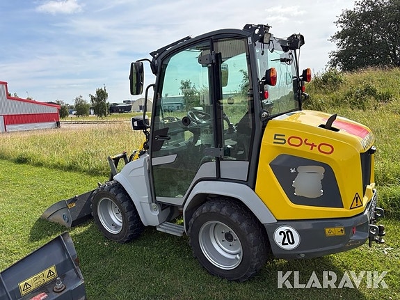 Kompaktlastare Kramer 5040 med 10st redskap 4 of 6