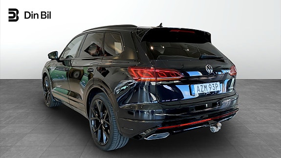 Volkswagen Touareg 3 of 17