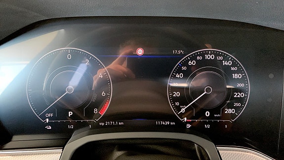 Volkswagen Touareg 14 of 17