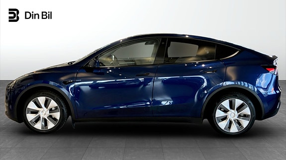 Tesla Model Y 2 of 20