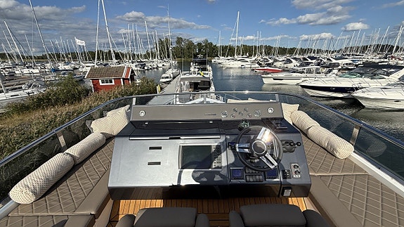 Inkommande, Fairline Squadron 55 - 2010 11 of 17