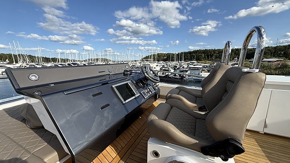 Inkommande, Fairline Squadron 55 - 2010 10 of 17