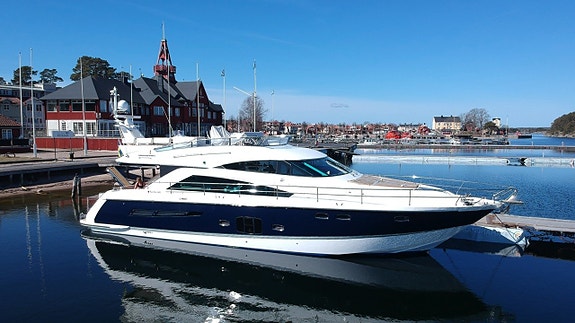 Inkommande, Fairline Squadron 55 - 2010