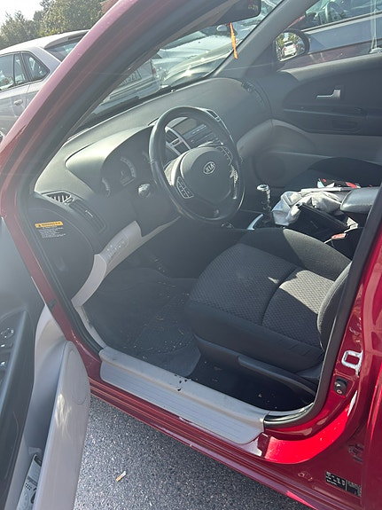 Kia Ceed 8 of 9