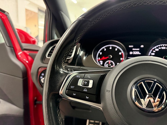 Volkswagen Golf I 27 of 28
