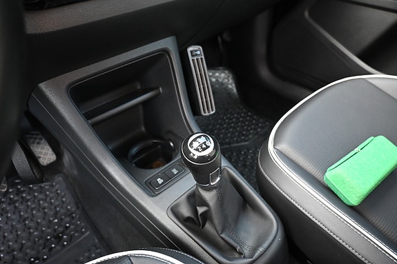 Volkswagen UP! 21 of 24