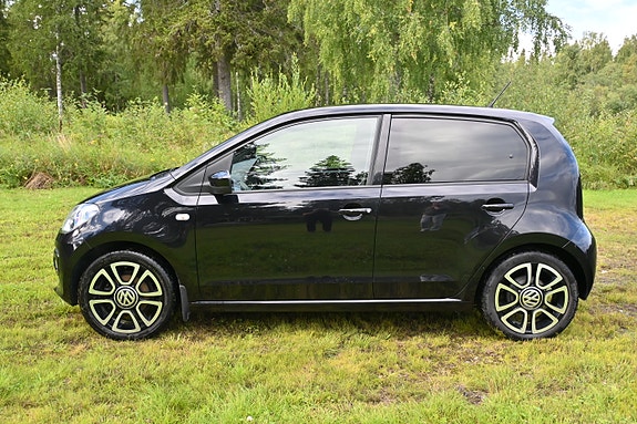 Volkswagen UP! 6 of 24