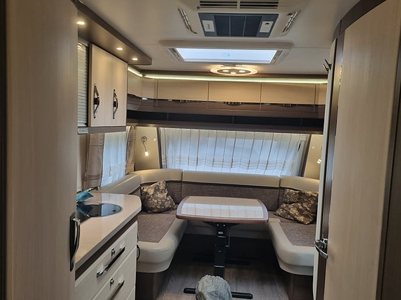 Hobby Prestige 650 KFU (Alde panna, AC, Golvvärme) 14 of 20