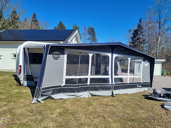 Hobby Prestige 650 KFU (Alde panna, AC, Golvvärme) 4 of 20