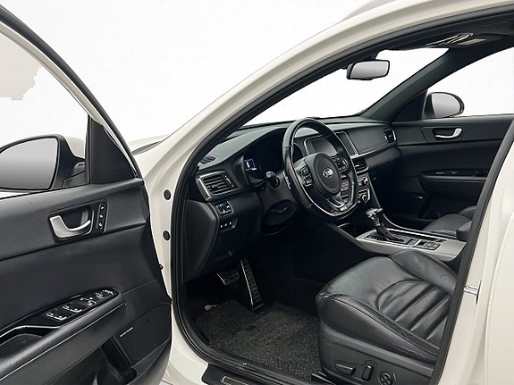 Kia Optima 10 of 30