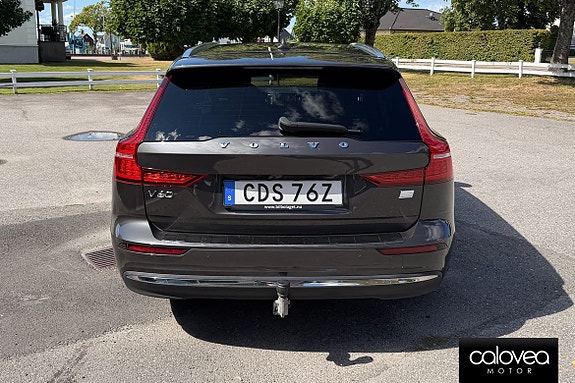 Volvo V60 4 of 15