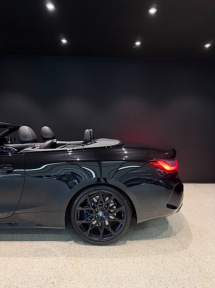 BMW M440i 4 of 22