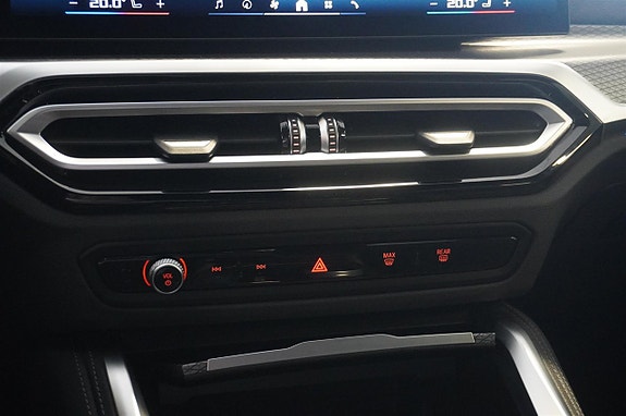 BMW i4 28 of 29