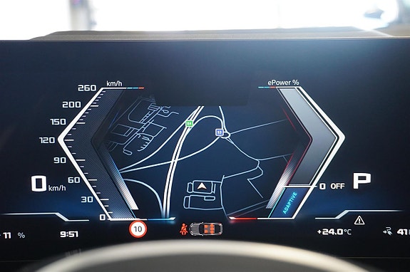 BMW i4 21 of 29