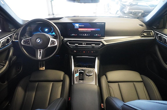 BMW i4 13 of 29