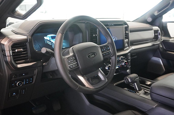 Ford F-150 2 of 11