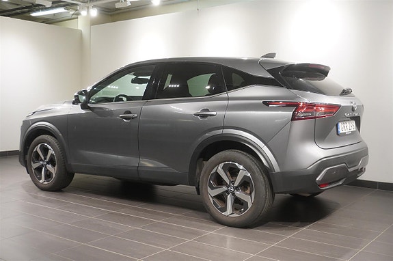Nissan Qashqai 2 of 2