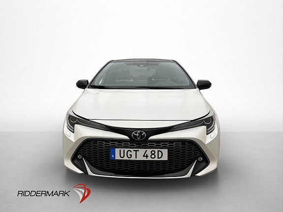 Toyota Corolla 2 of 28