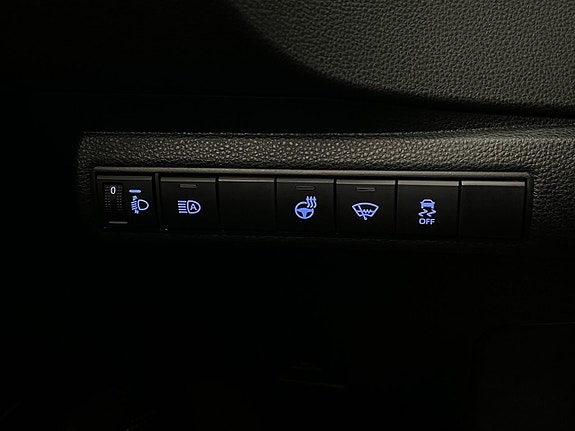 Toyota Corolla 13 of 28