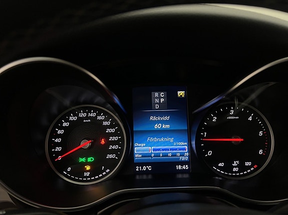 Mercedes-Benz V220 d 21 of 30