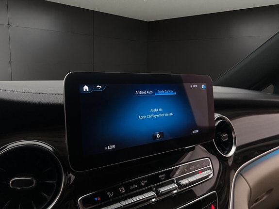 Mercedes-Benz V220 d 26 of 30
