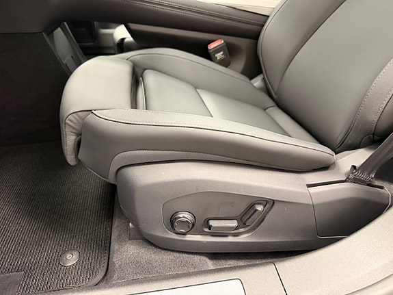 Polestar 4 11 of 30