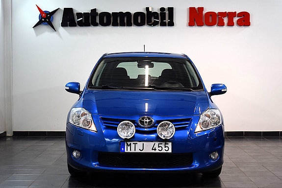 Toyota Auris 3 of 21