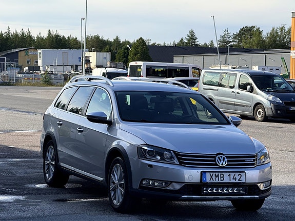 Volkswagen Passat Alltrack 5 of 11
