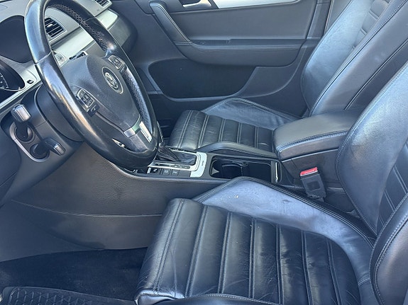 Volkswagen Passat Alltrack 11 of 11