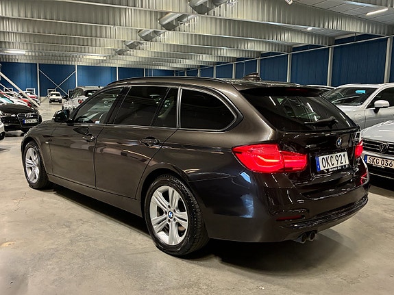 BMW 320d 5 of 26