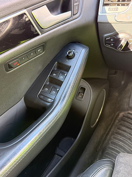 Audi Q5 8 of 12