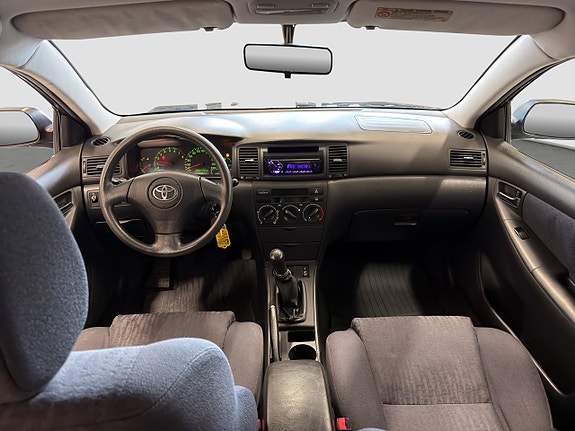 Toyota Corolla 13 of 21