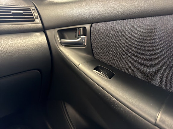 Toyota Corolla 18 of 21