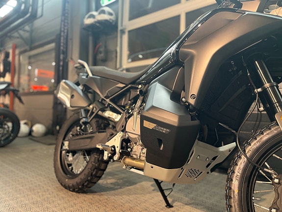 CFMOTO 800MT-X Low "Finns i butik" 10 of 14