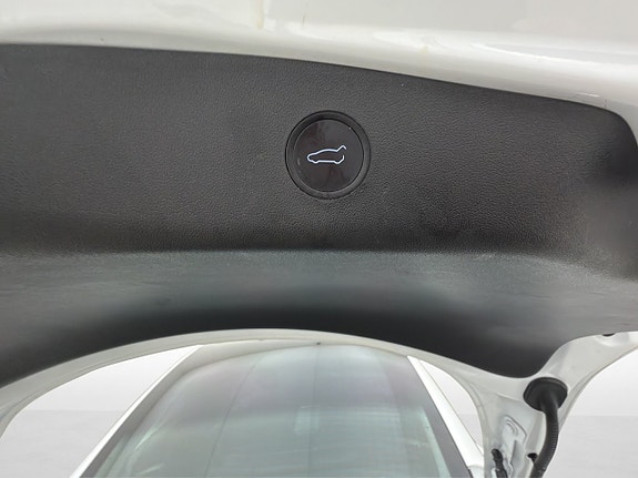 Tesla Model 3 29 of 30