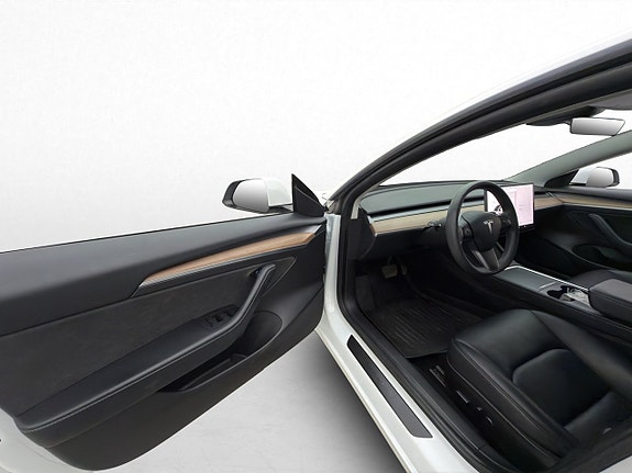 Tesla Model 3 10 of 30