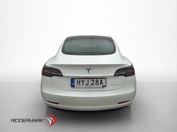 Tesla Model 3 8 of 30