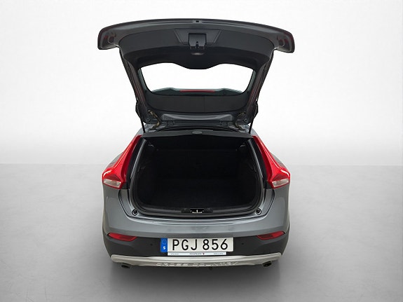 Volvo V40 Cross Country 17 of 27