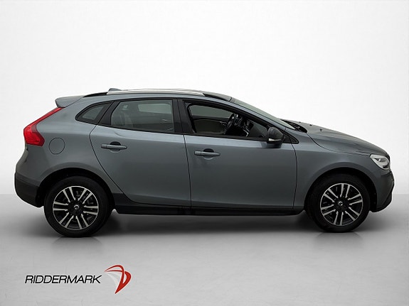 Volvo V40 Cross Country 4 of 27