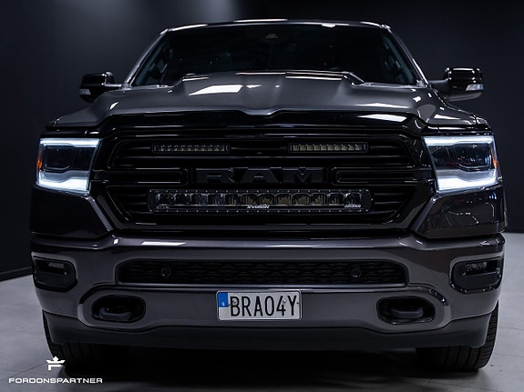 Dodge RAM 1500 2 of 30