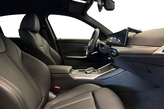 BMW 330e 6 of 18